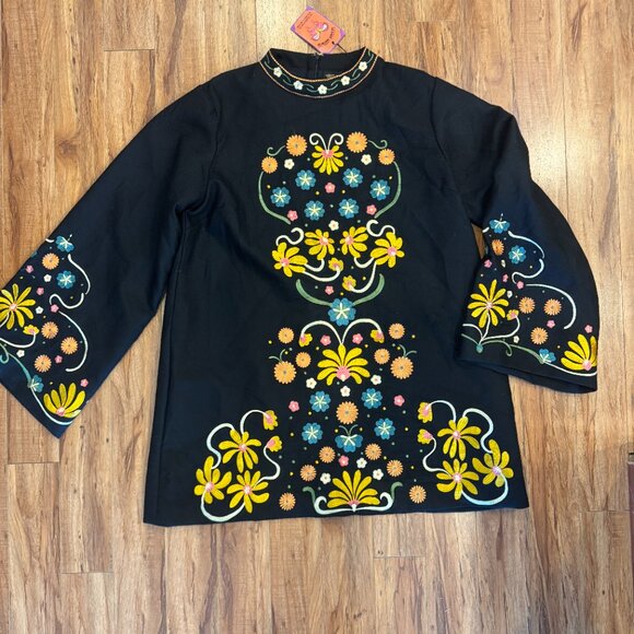 The Hippie Shake Bell NWT Micro Mini 100% Wool Embroidered Boho Dress Plus 20 - Picture 1 of 6